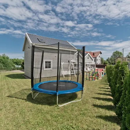 ロッジ Letniskowe Kajuta *