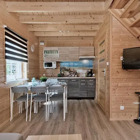 Letniskowe Kajuta 山林小屋 Władysławowo